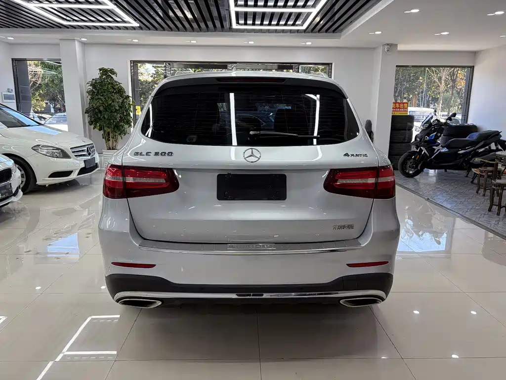 Mercedes-Benz GLC 2017 — фото 5