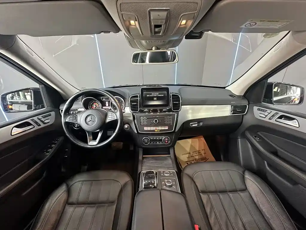 Mercedes-Benz GLS 2017 — фото 9
