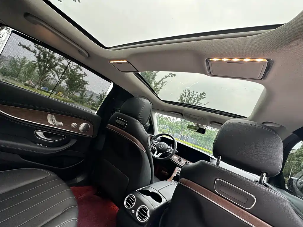 Mercedes-Benz E-Class 2020 — фото 11