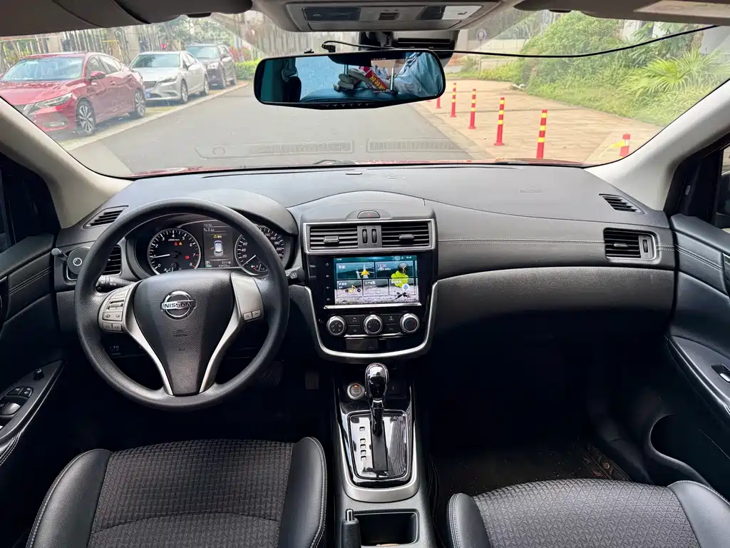 Nissan Tiida 2019 — фото 6