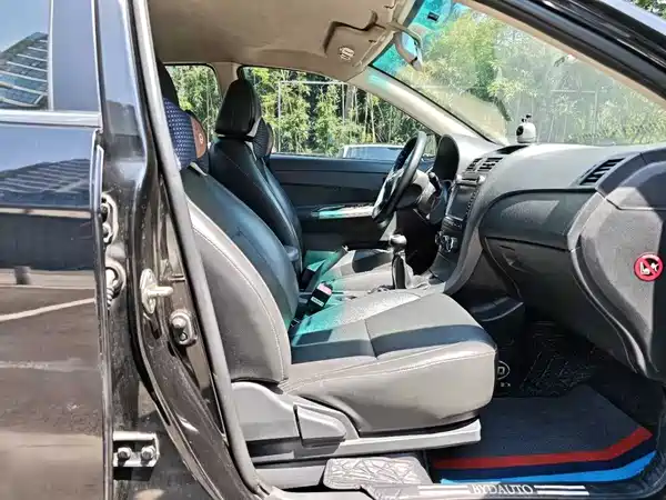 BYD L3 2012