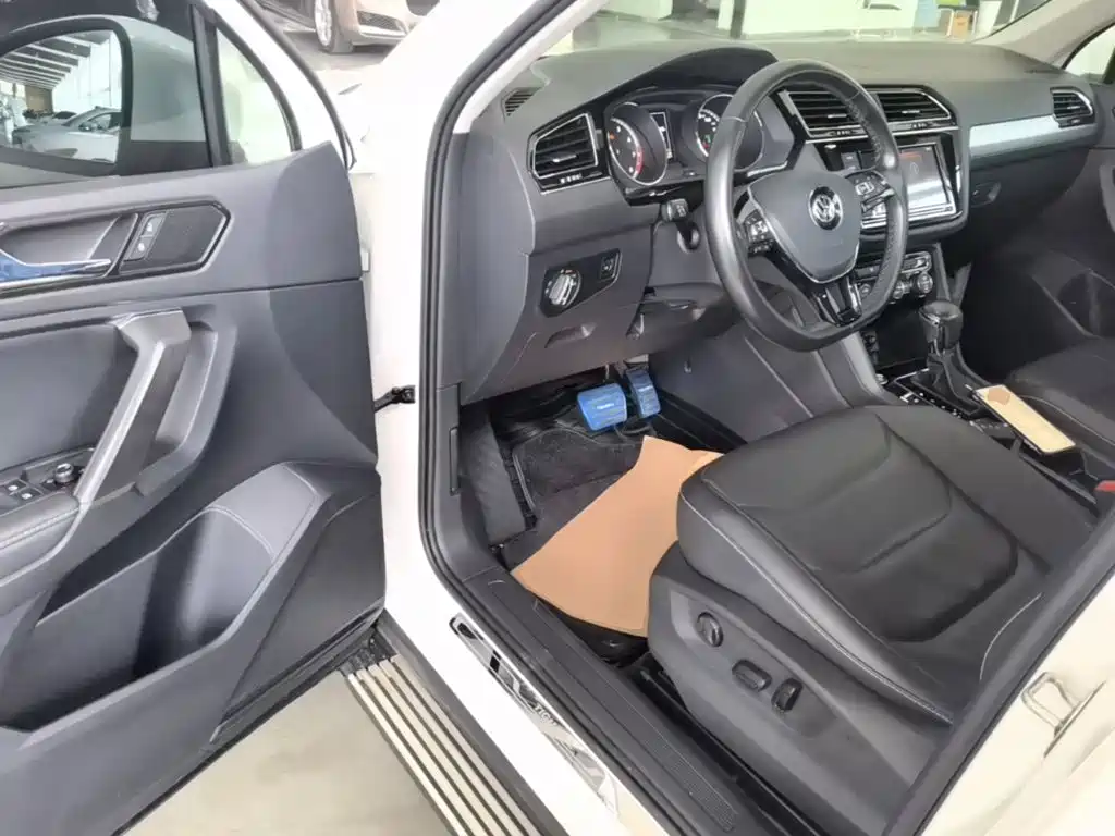 Volkswagen Tiguan L 2019 — фото 16