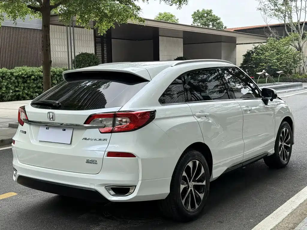 Honda Avancier 2017 — фото 12