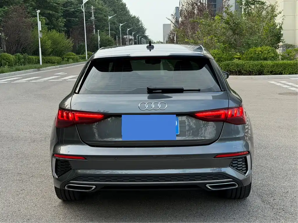 Audi A3 2023 — фото 15