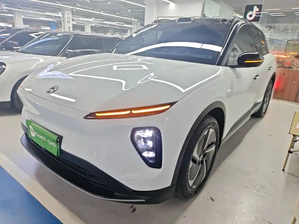 NIO ES6 2025