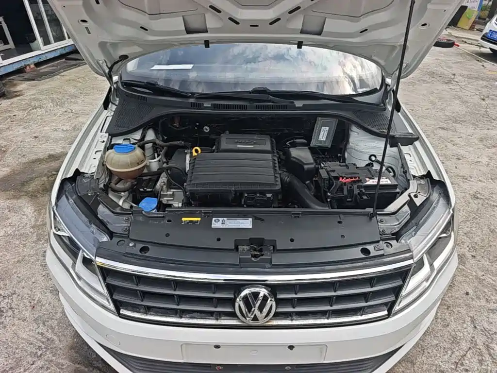 Volkswagen Jetta 2018 — фото 20