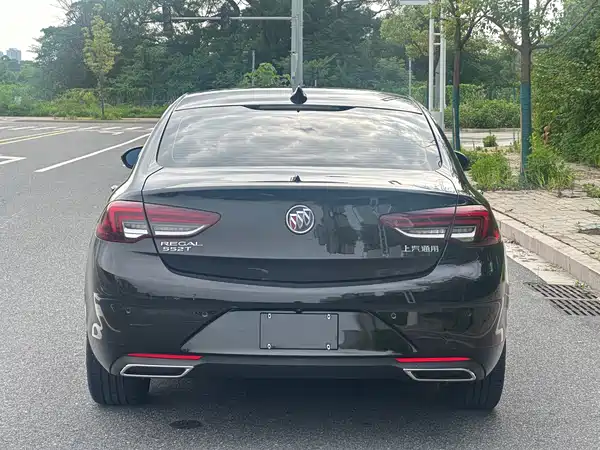 Buick Regal 2021