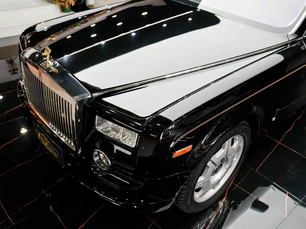 Rolls-Royce Phantom 2011 — фото 8