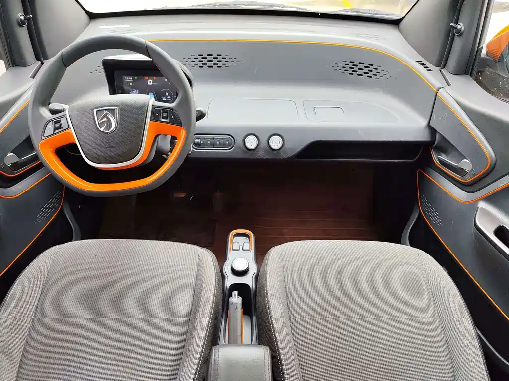 Baojun E100 2020