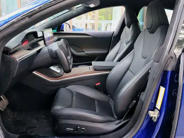 Tesla Model 2023