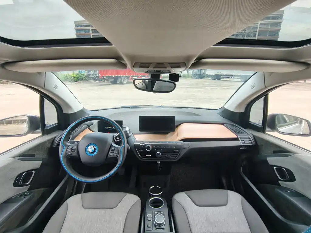 BMW i3 2017 — фото 12