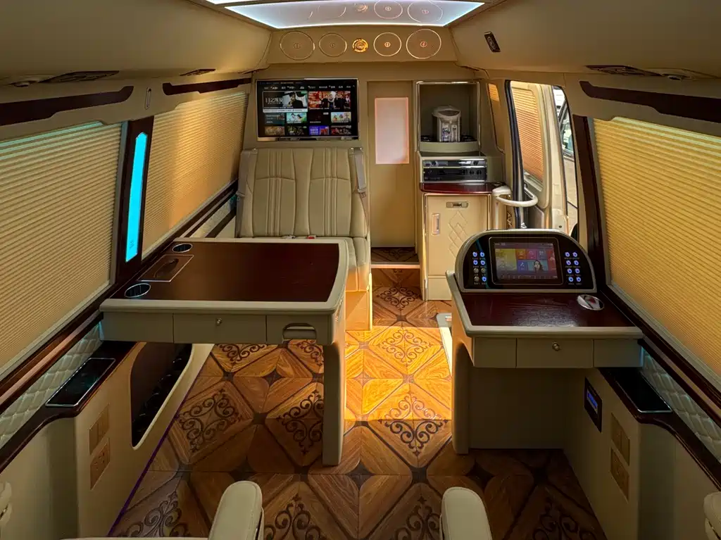 Toyota Coaster 2020 — фото 27