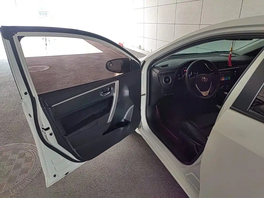Toyota Levin 2018 — фото 16