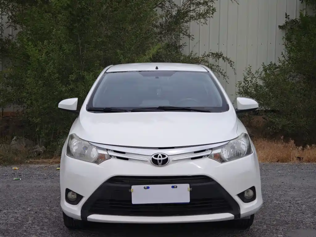 Toyota Vios 2014 — фото 2