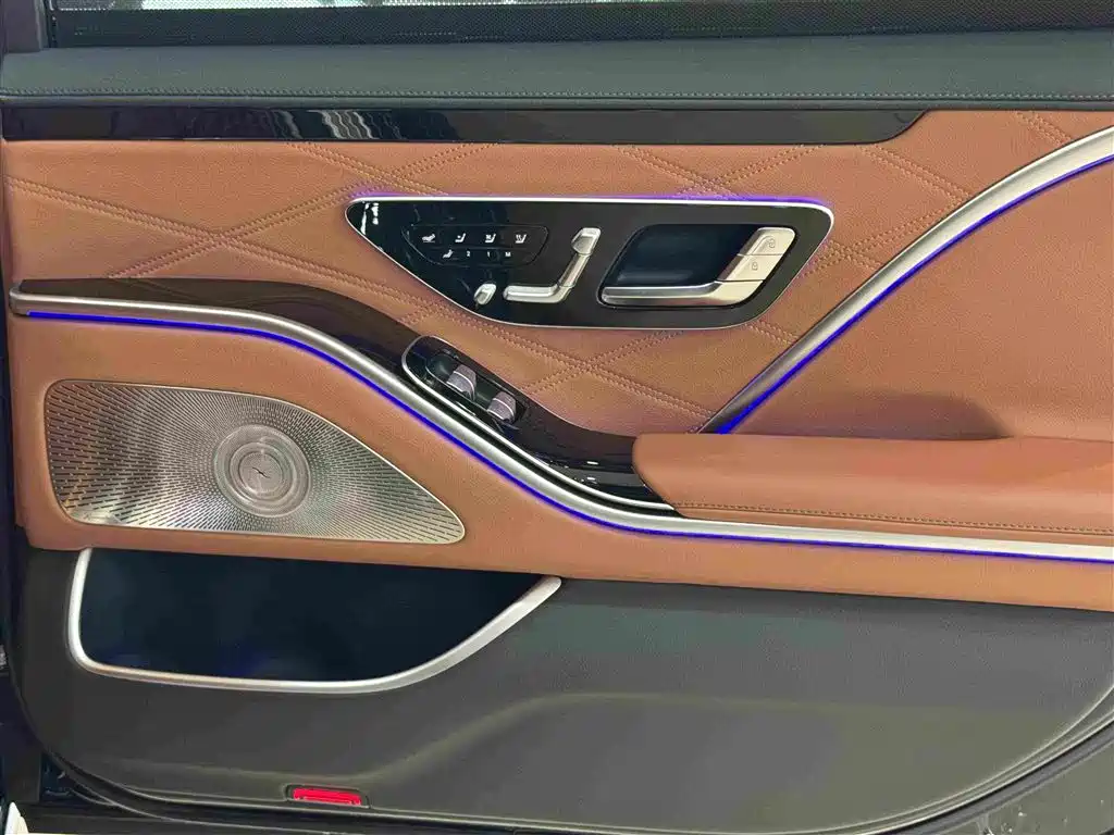 Mercedes-Benz Maybach S-Class 2021 — фото 10