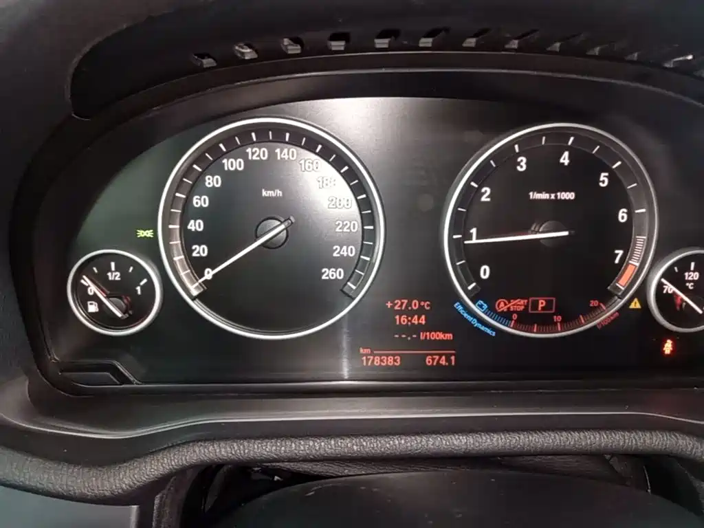 BMW X3 2014 — фото 12