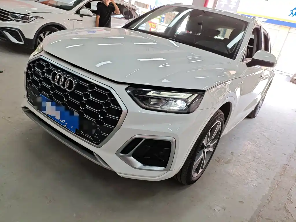 Audi Q5L 2023