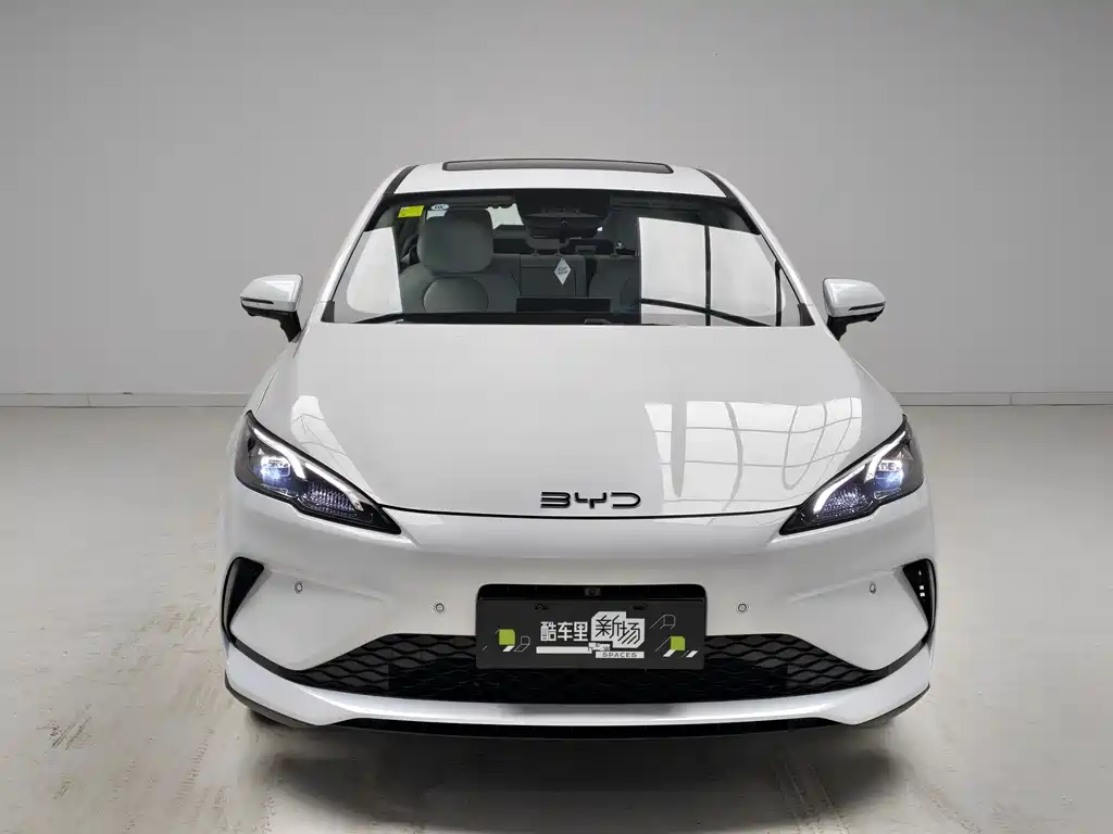 BYD Seal 05 DM-i 2025 — фото 2