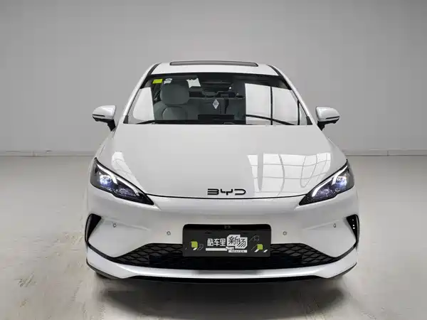 BYD Seal 05 DM-i 2025