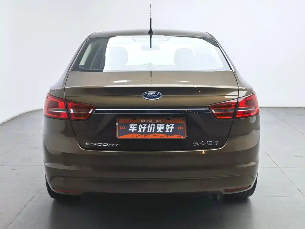 Ford Escort 2016