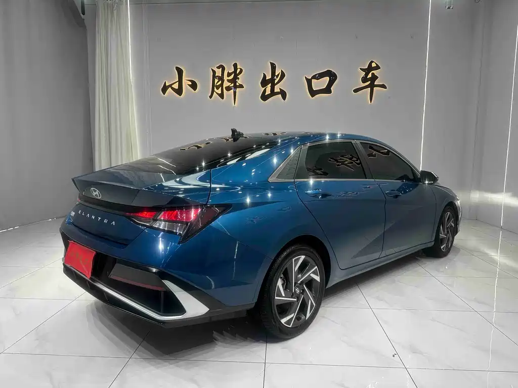 Hyundai Elantra 2023