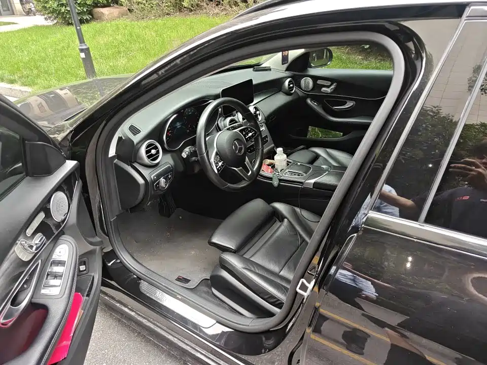 Mercedes-Benz C-Class 2020