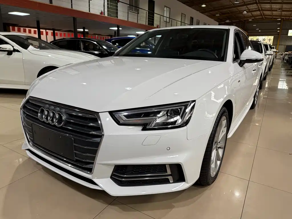 Audi A4L 2017