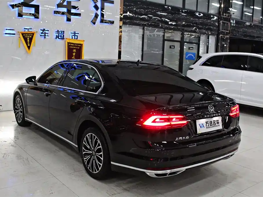 Volkswagen Phideon 2021 — фото 14