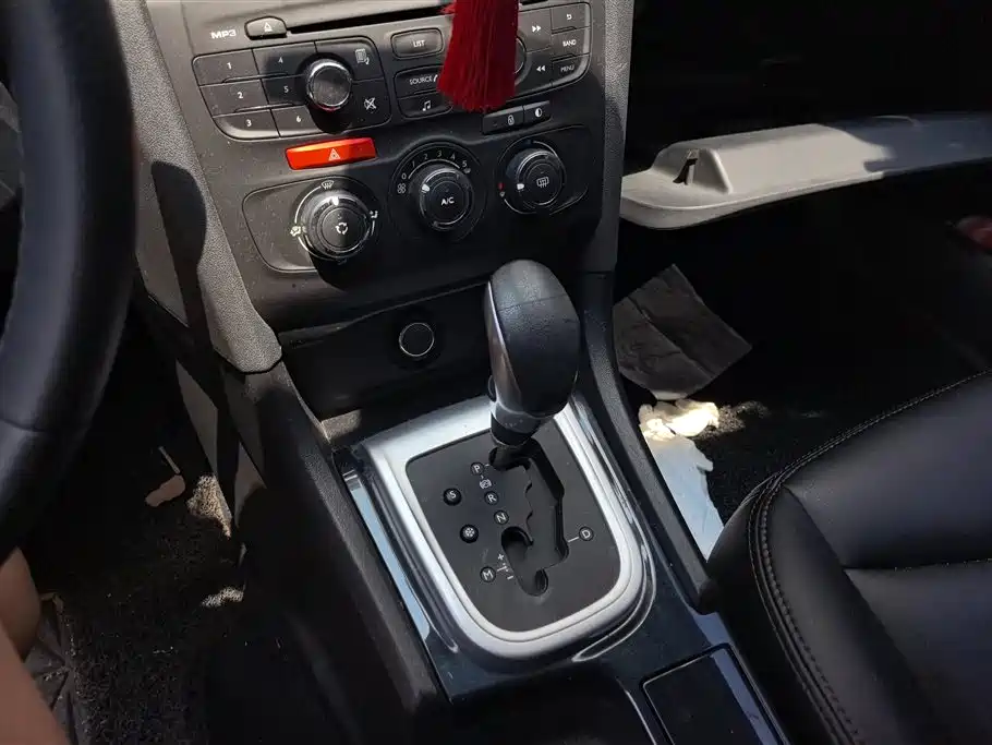 Citroen C4L 2014 — фото 16