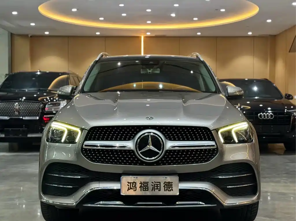 Mercedes-Benz GLE 2020 — фото 1