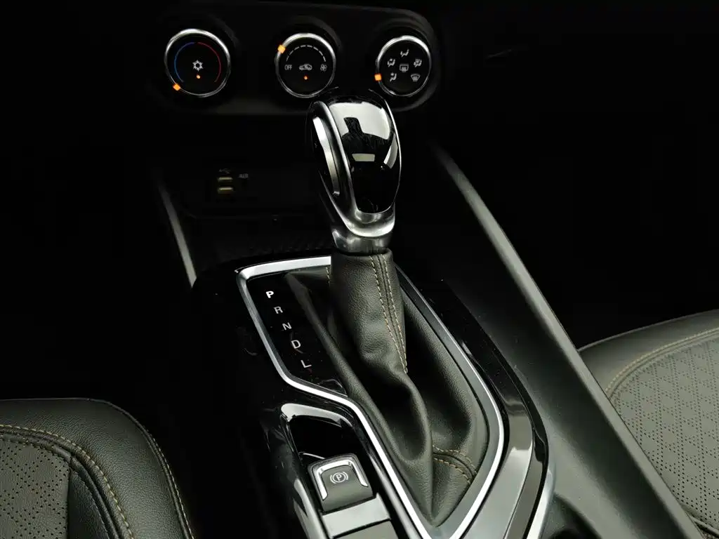 Buick Verano 2022 — фото 13