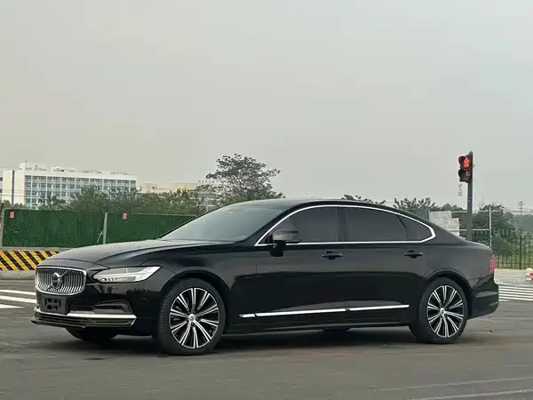 Volvo S90 2024
