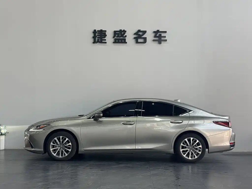 Lexus ES 2022 — фото 3