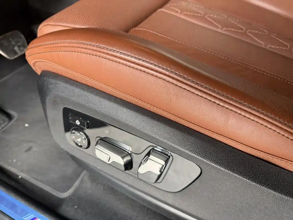 BMW X7 2025 — фото 25