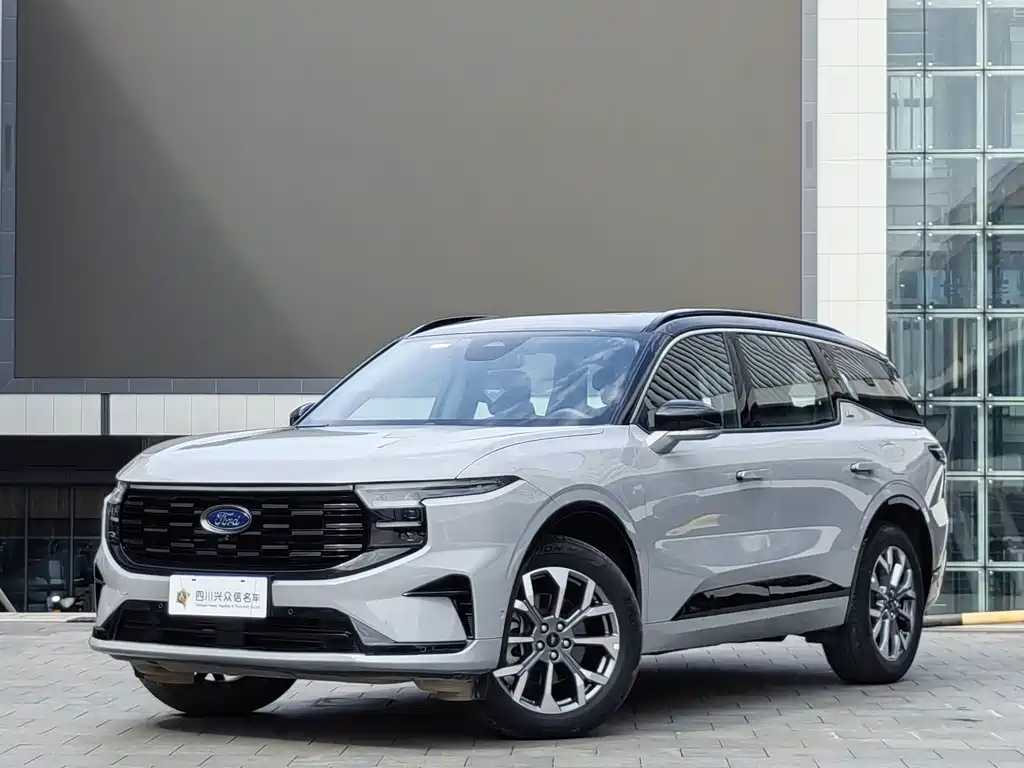 Ford Edge 2023 — фото 1