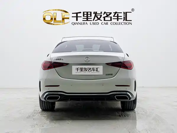 Mercedes-Benz C-Class 2024