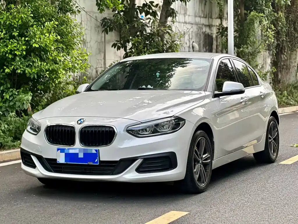 BMW 1 Series 2022