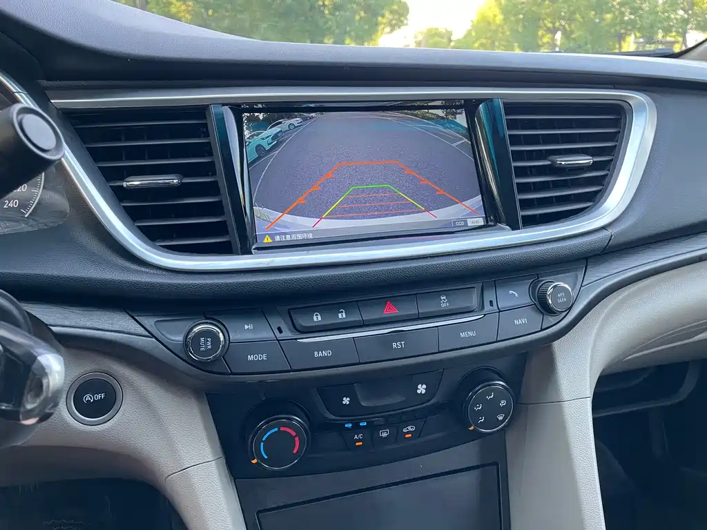 Buick Excelle 2017 — фото 10