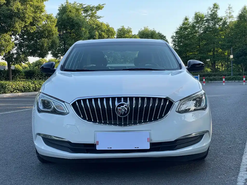 Buick Excelle 2017 — фото 2