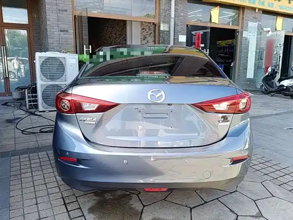 Mazda 3 Axela 2016