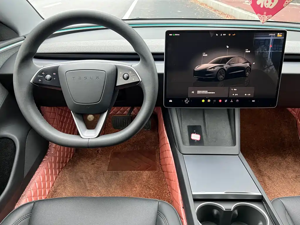 Tesla Model 3 2024 — фото 14