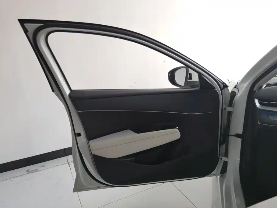 Volkswagen Sagitar 2026