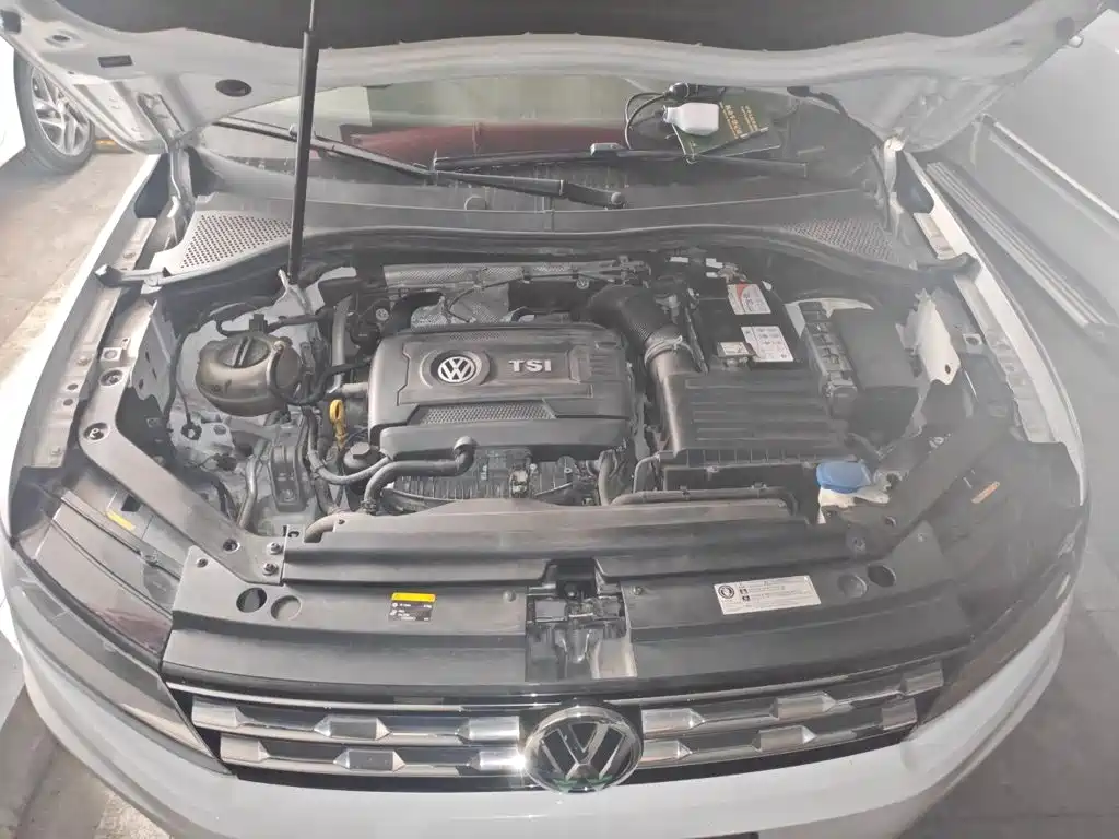 Volkswagen Tiguan L 2017 — фото 17