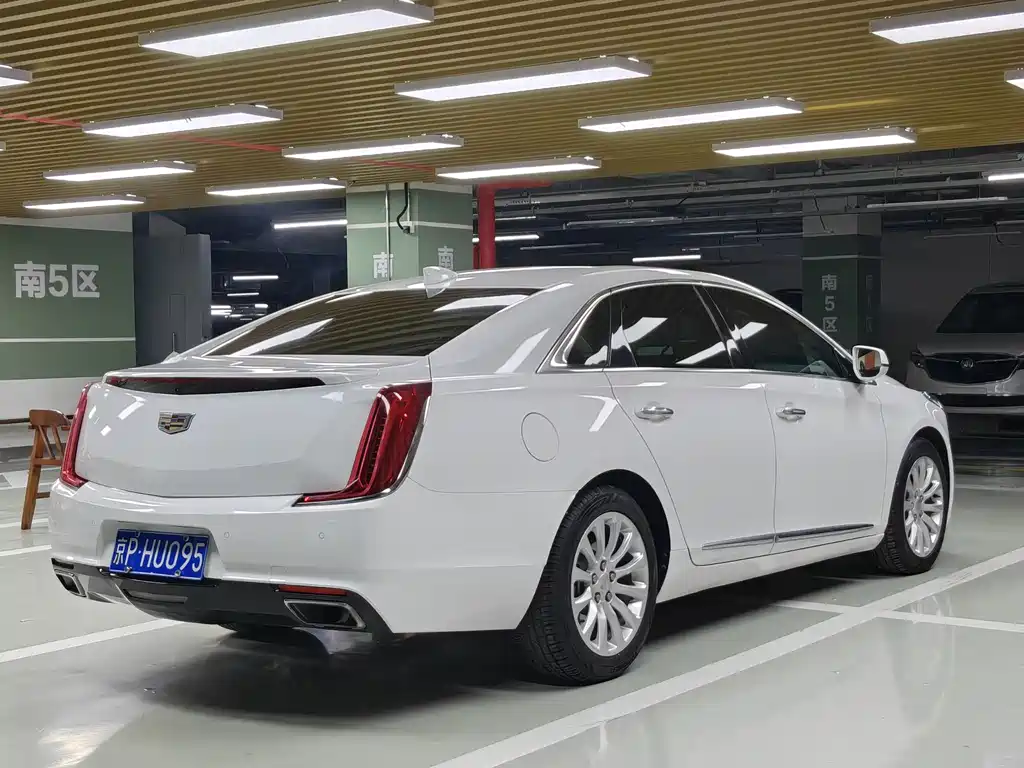 Cadillac XTS 2018 — фото 4