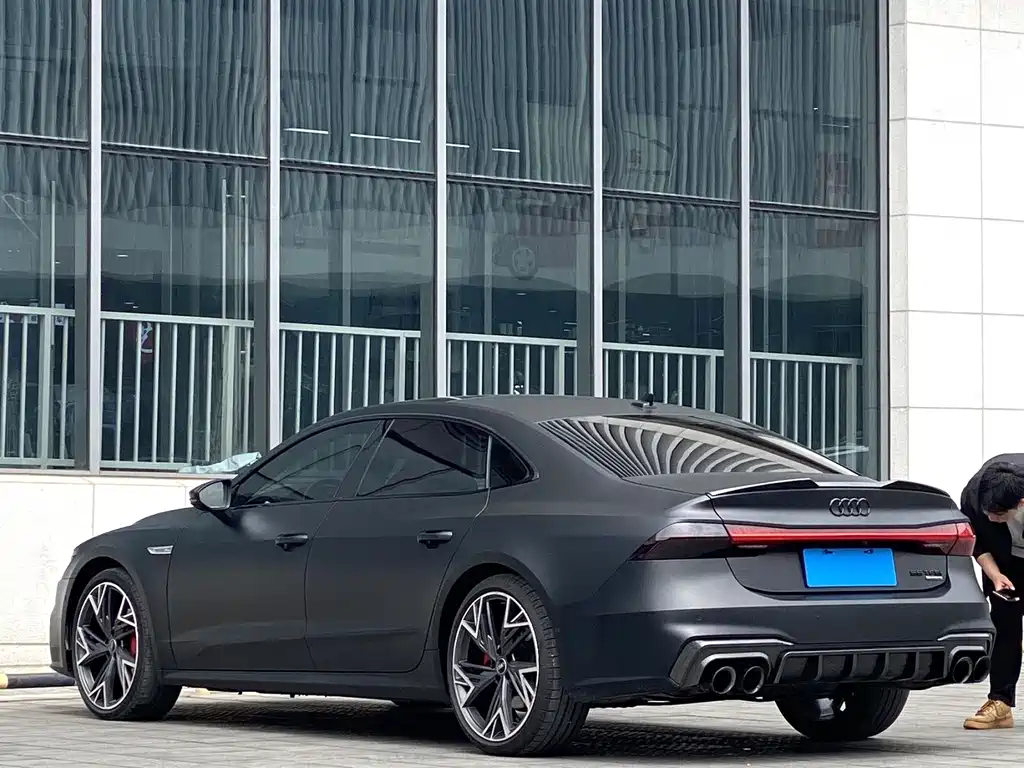 Audi A7L 2023 — фото 3