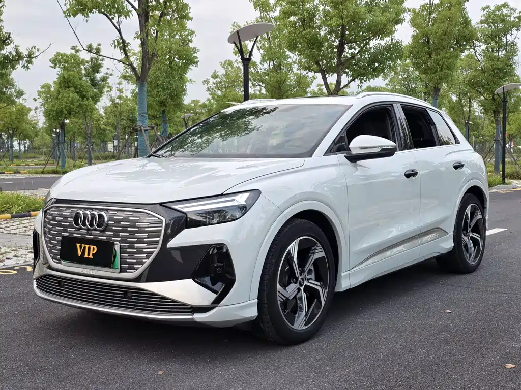 Audi Q4 e-tron 2023