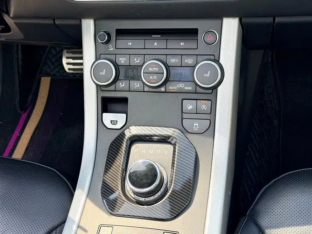 Land Rover Evoque 2018 — фото 14