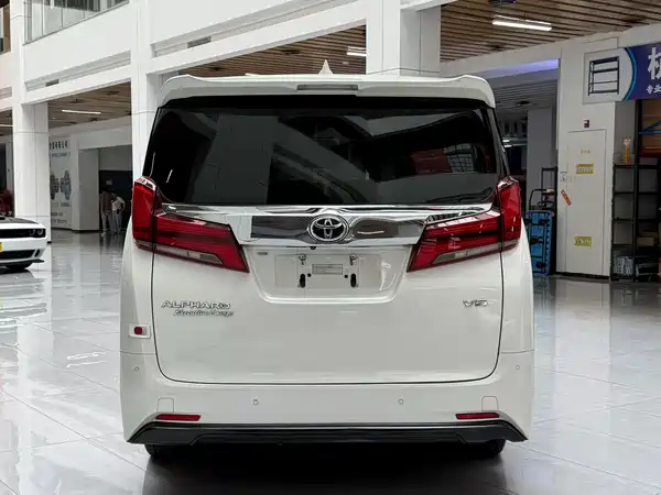 Toyota Alphard 2018