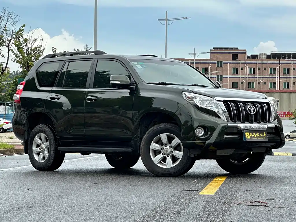 Toyota Prado 2014 — фото 3