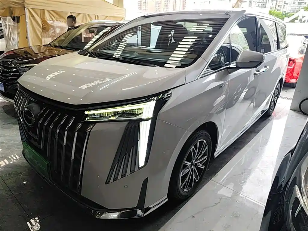 GAC Motor Trumpchi M8 2024 — фото 2